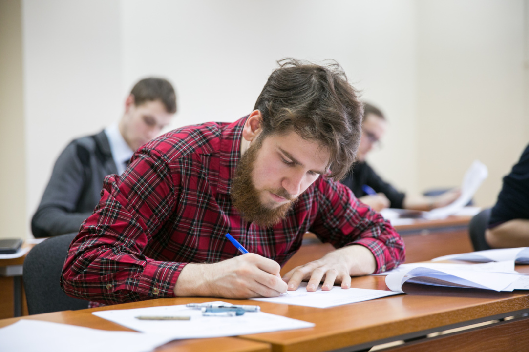 Иллюстрация к новости: В Вышке прошла олимпиада для поступающих в магистратуру