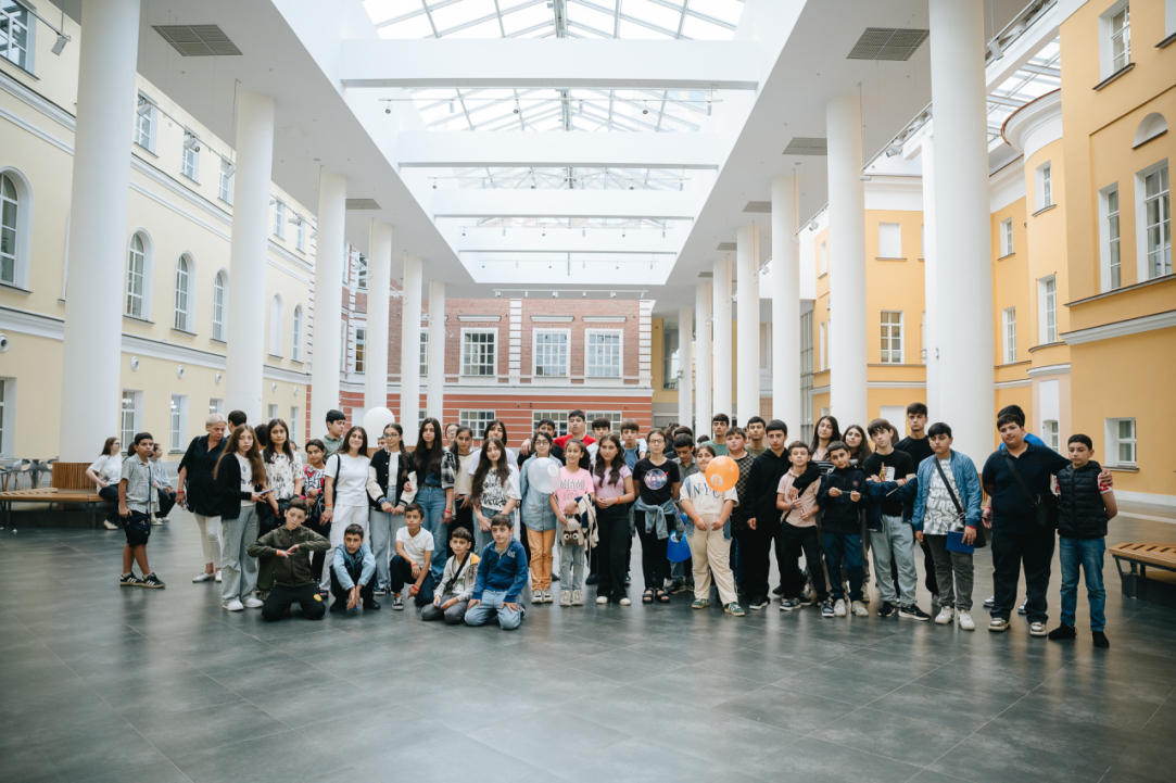 Armenian School Students Visit HSE University