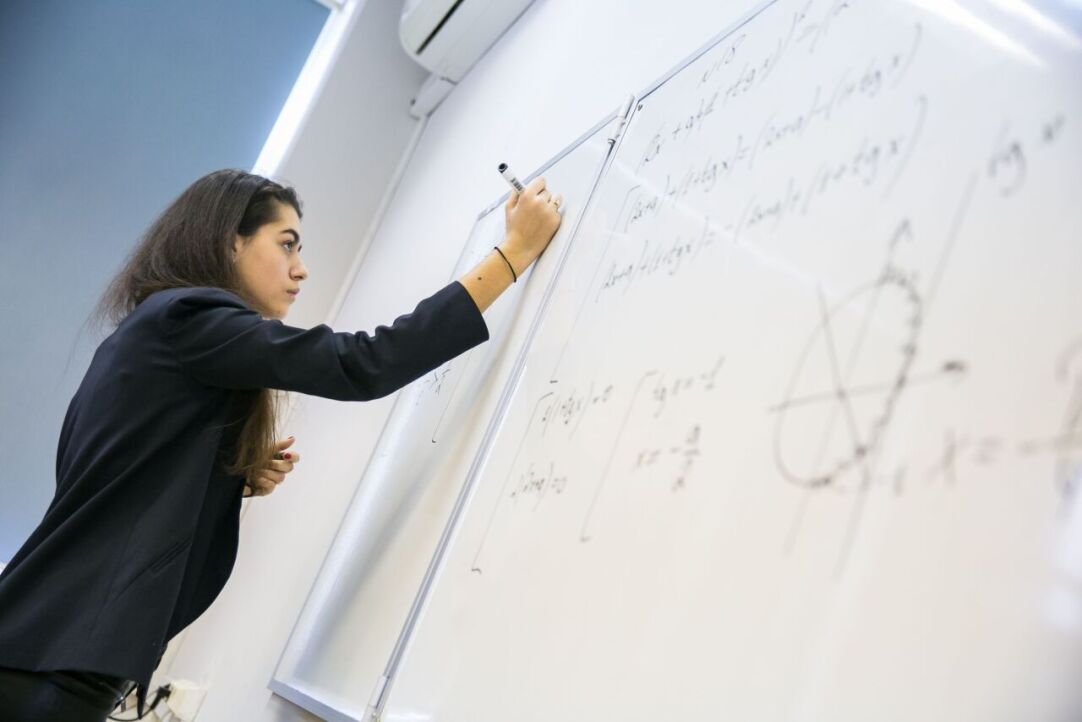 Mathematicians from Russia and China Meet at HSE University Illustration for news: Mathematicians from Russia and China Meet at HSE University