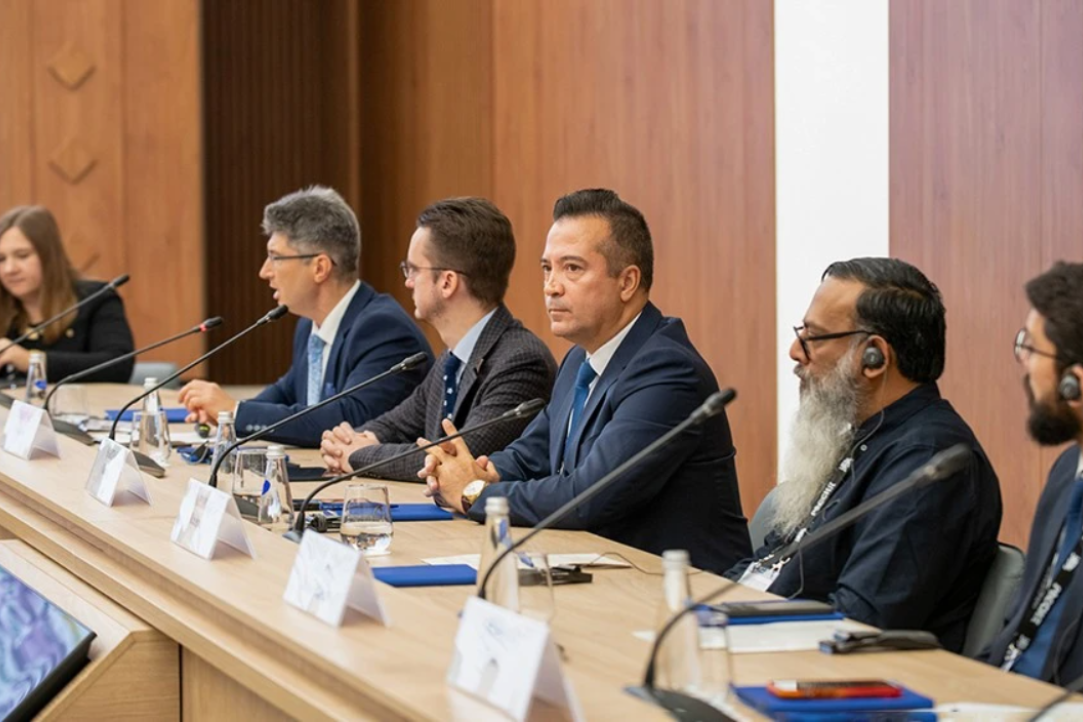 &apos;We Are Not Trying to Guess the Future—We Are Creating It&apos;: HSE University Experts Discuss 21st-Century Trends and Scenarios